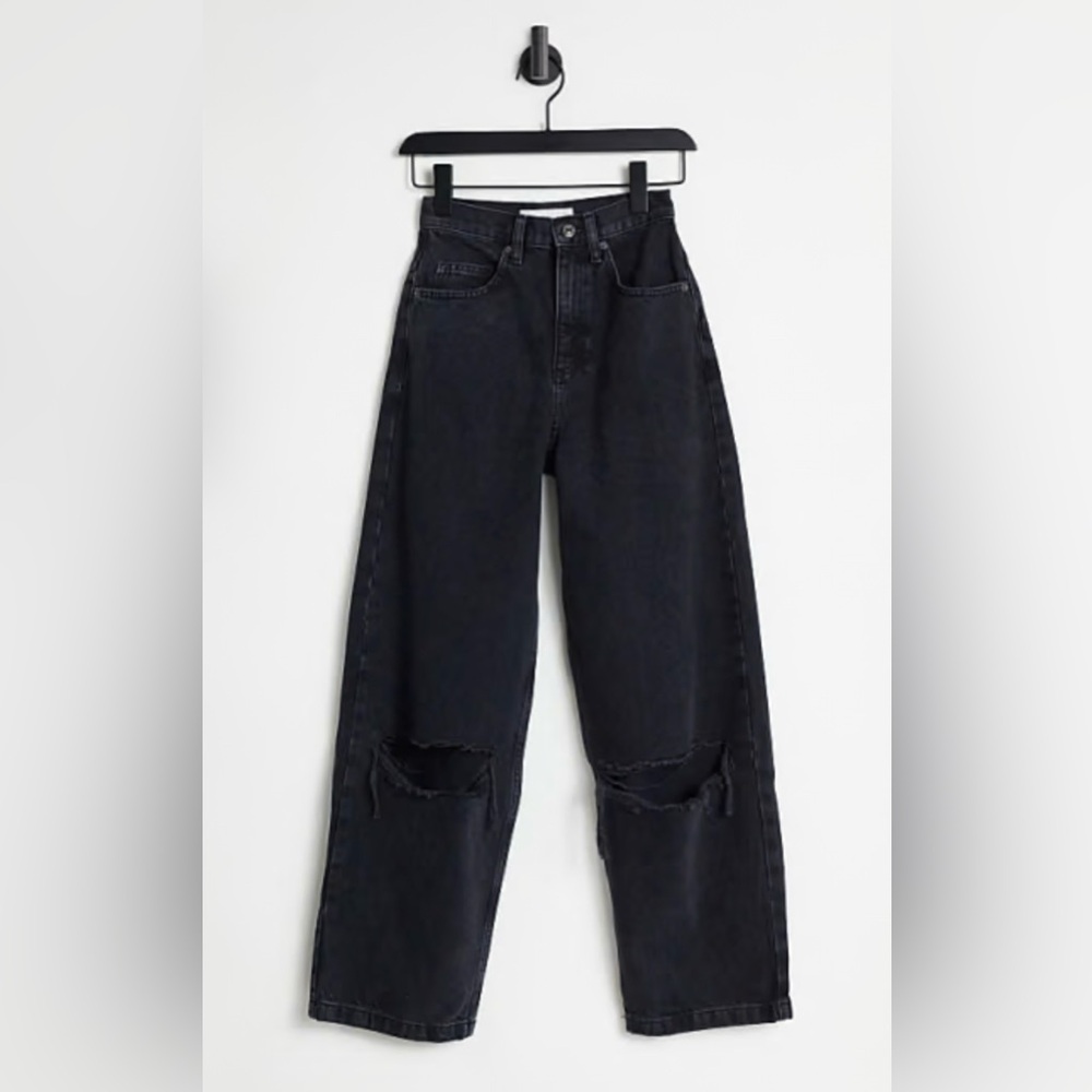 NWT Topshop Baggy jeans with knee rips in washed black